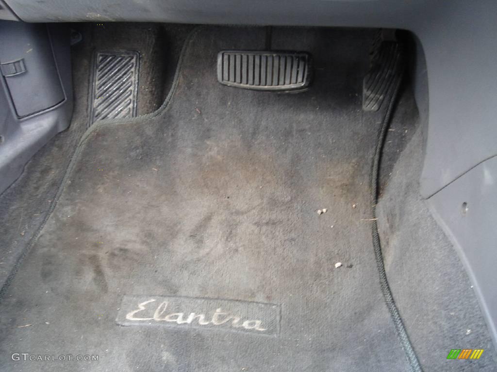 2000 Elantra GLS Sedan - Noble White / Gray photo #29