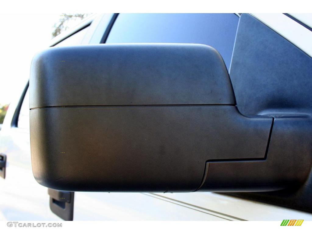 2004 F150 Lariat SuperCrew 4x4 - Oxford White / Black/Medium Flint photo #24