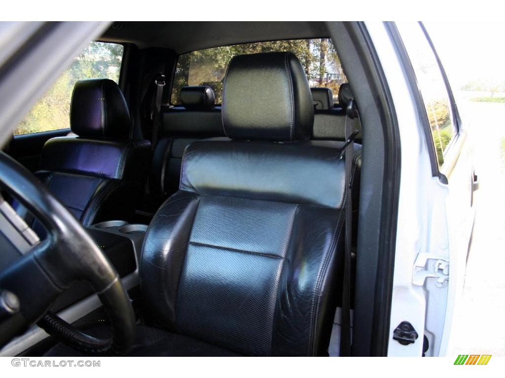 2004 F150 Lariat SuperCrew 4x4 - Oxford White / Black/Medium Flint photo #39