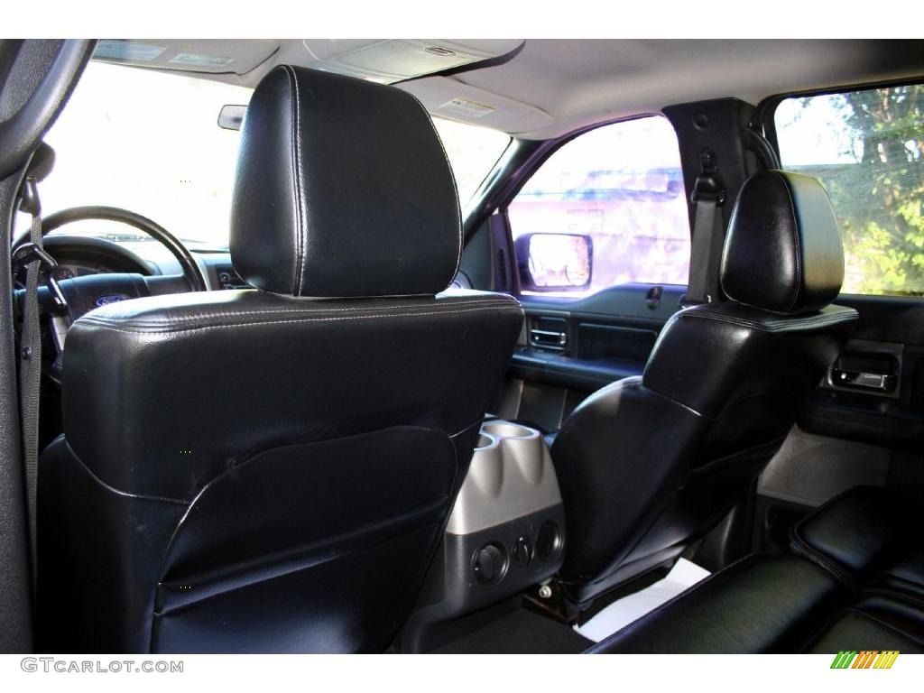 2004 F150 Lariat SuperCrew 4x4 - Oxford White / Black/Medium Flint photo #41
