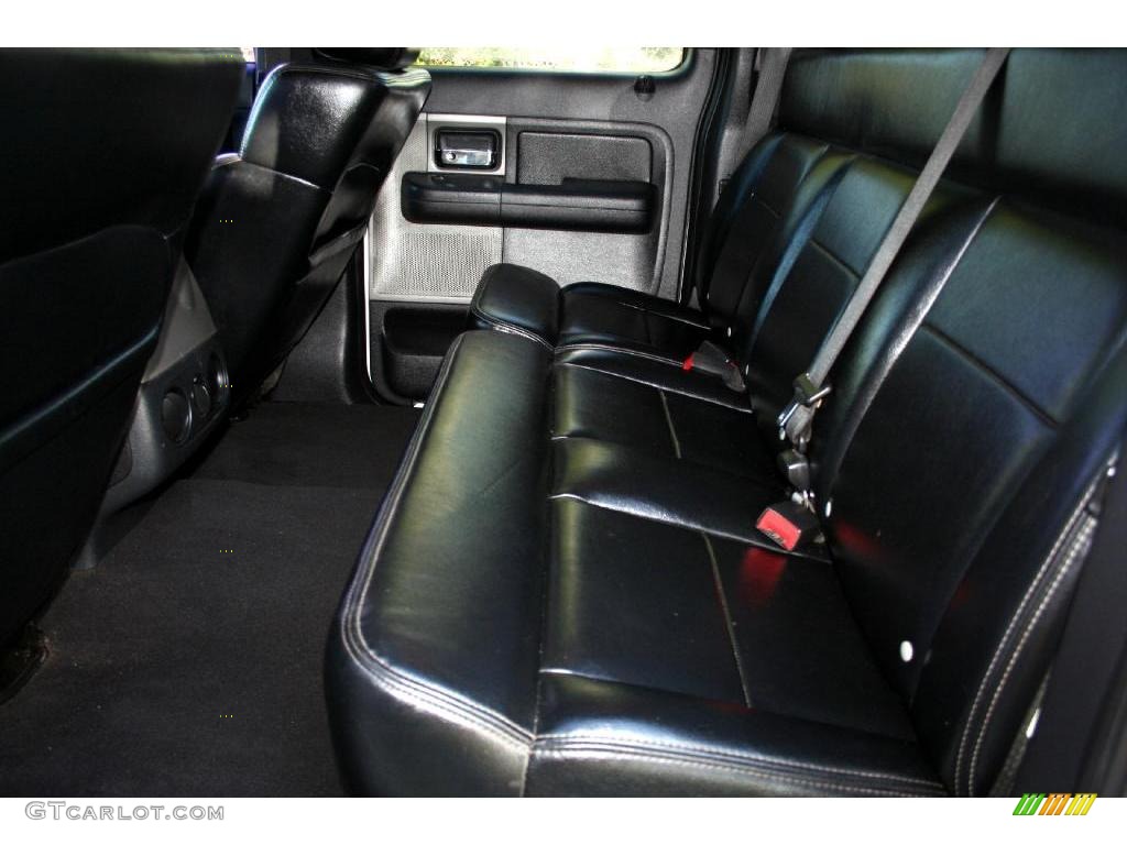 2004 F150 Lariat SuperCrew 4x4 - Oxford White / Black/Medium Flint photo #43