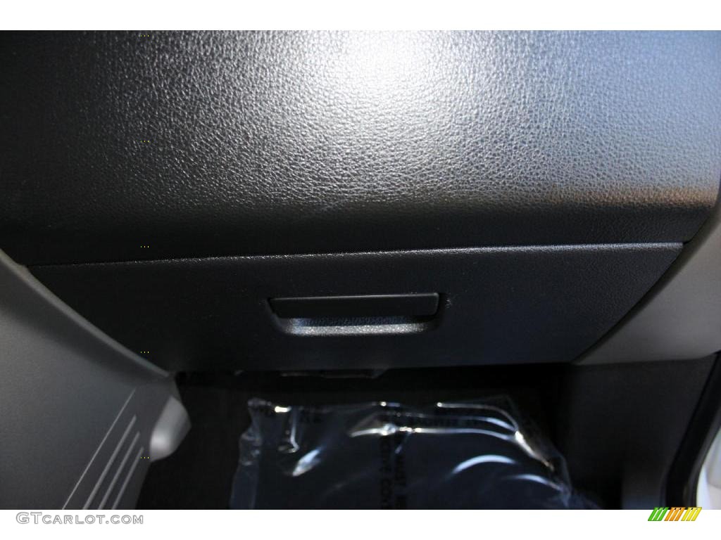 2004 F150 Lariat SuperCrew 4x4 - Oxford White / Black/Medium Flint photo #59