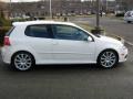 Candy White - R32  Photo No. 23