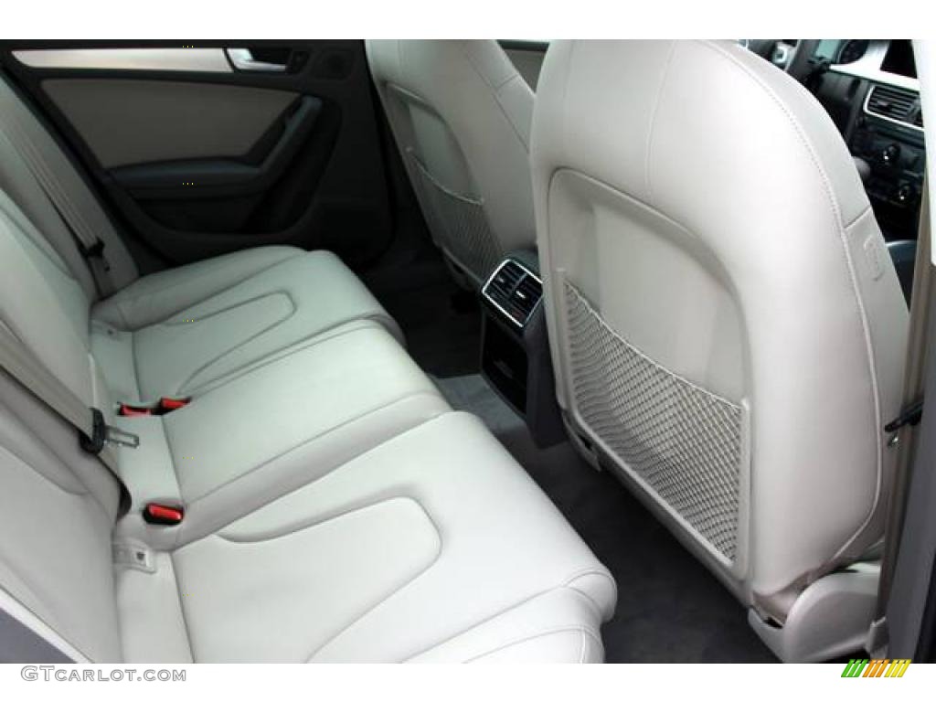 Light Gray Interior 2010 Audi A4 2.0T Sedan Photo #24918047