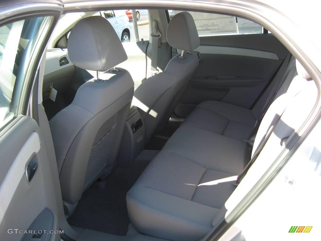 2010 Malibu LS Sedan - Silver Ice Metallic / Titanium photo #5