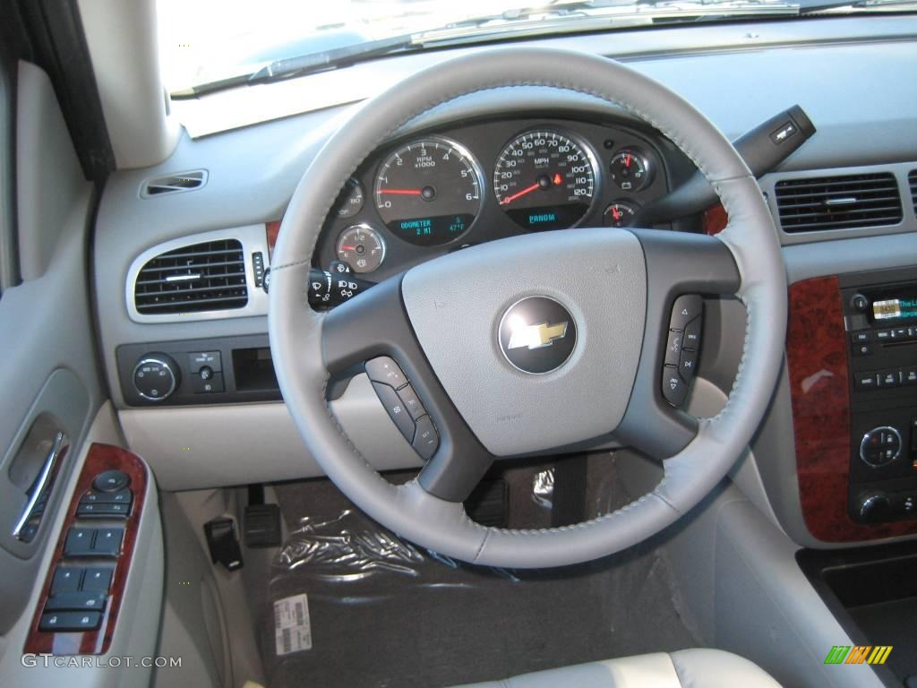 2010 Suburban LT - Blue Granite Metallic / Light Titanium/Dark Titanium photo #9