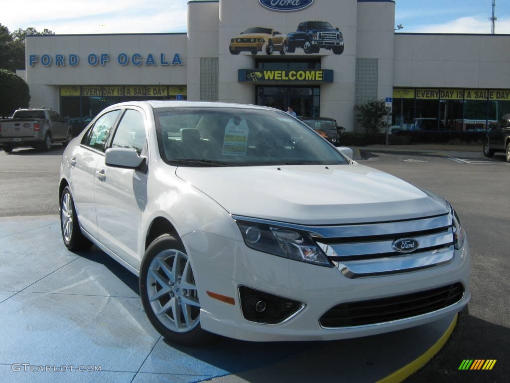 2010 Fusion SEL V6 - White Suede / Medium Light Stone photo #1