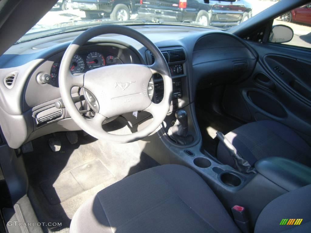 2003 Mustang V6 Coupe - Black / Dark Charcoal photo #14