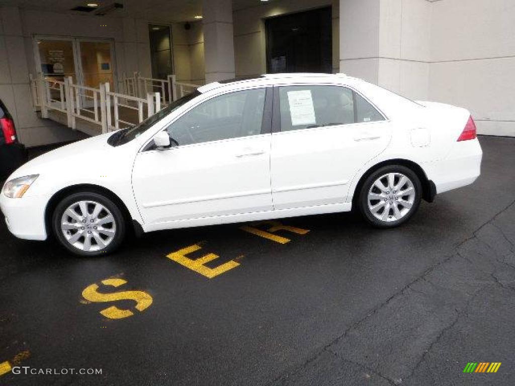 2007 Accord EX-L V6 Sedan - Taffeta White / Ivory photo #1