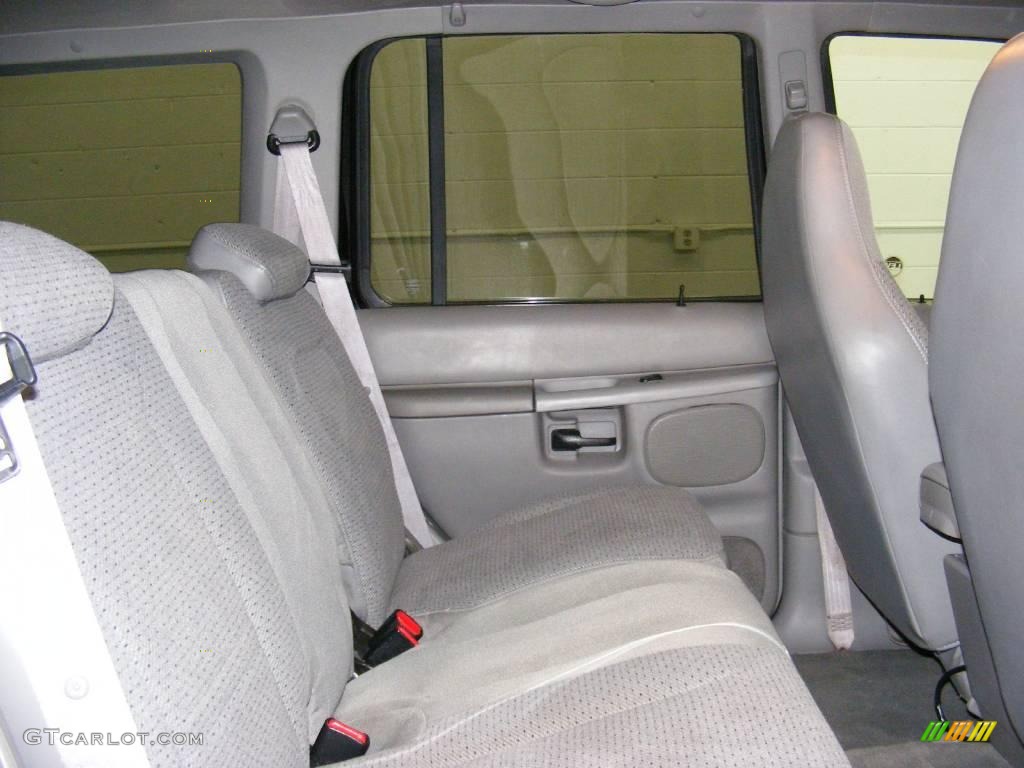 2001 Explorer XLS 4x4 - Black / Dark Graphite photo #21