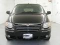 2007 Brilliant Black Crystal Pearl Chrysler Town & Country Limited  photo #2