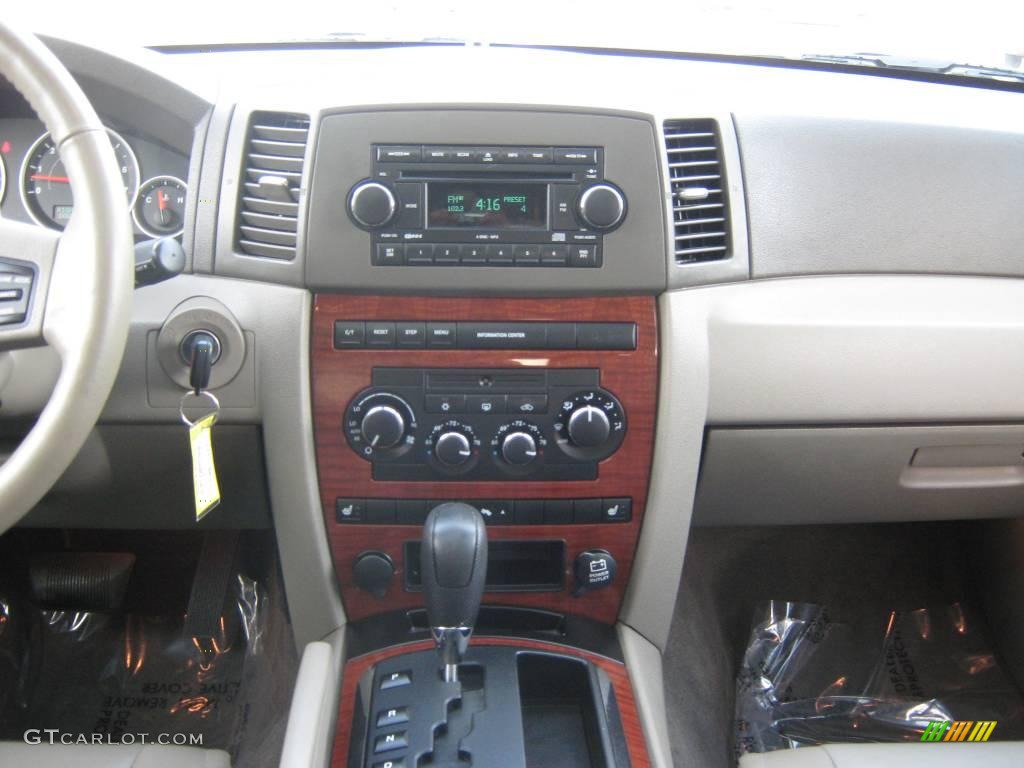 2005 Grand Cherokee Limited - Deep Beryl Green Pearl / Dark Khaki/Light Graystone photo #14