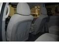 2009 Clear White Kia Sedona EX  photo #17