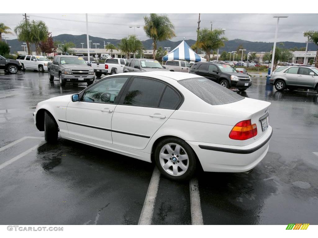 2003 3 Series 325i Sedan - Alpine White / Black photo #7