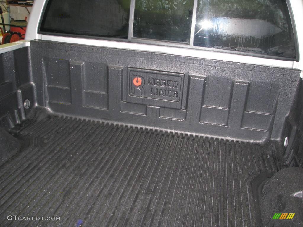 2004 Ram 1500 SLT Regular Cab 4x4 - Bright Silver Metallic / Dark Slate Gray photo #11