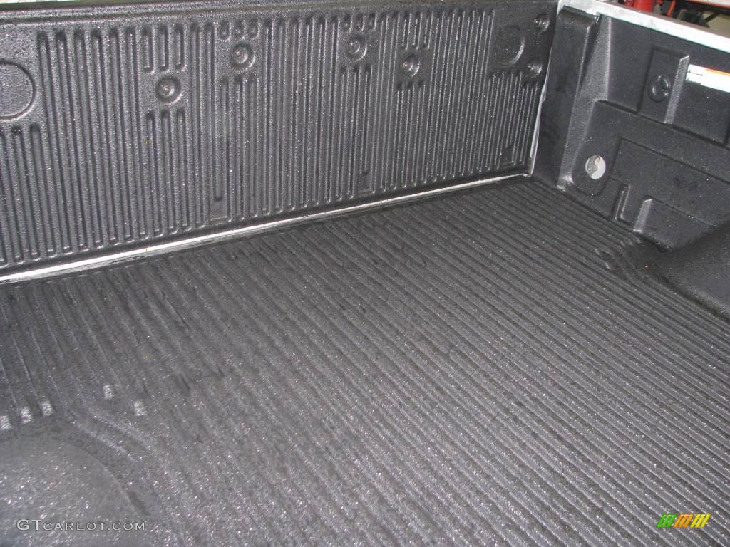 2004 Ram 1500 SLT Regular Cab 4x4 - Bright Silver Metallic / Dark Slate Gray photo #17