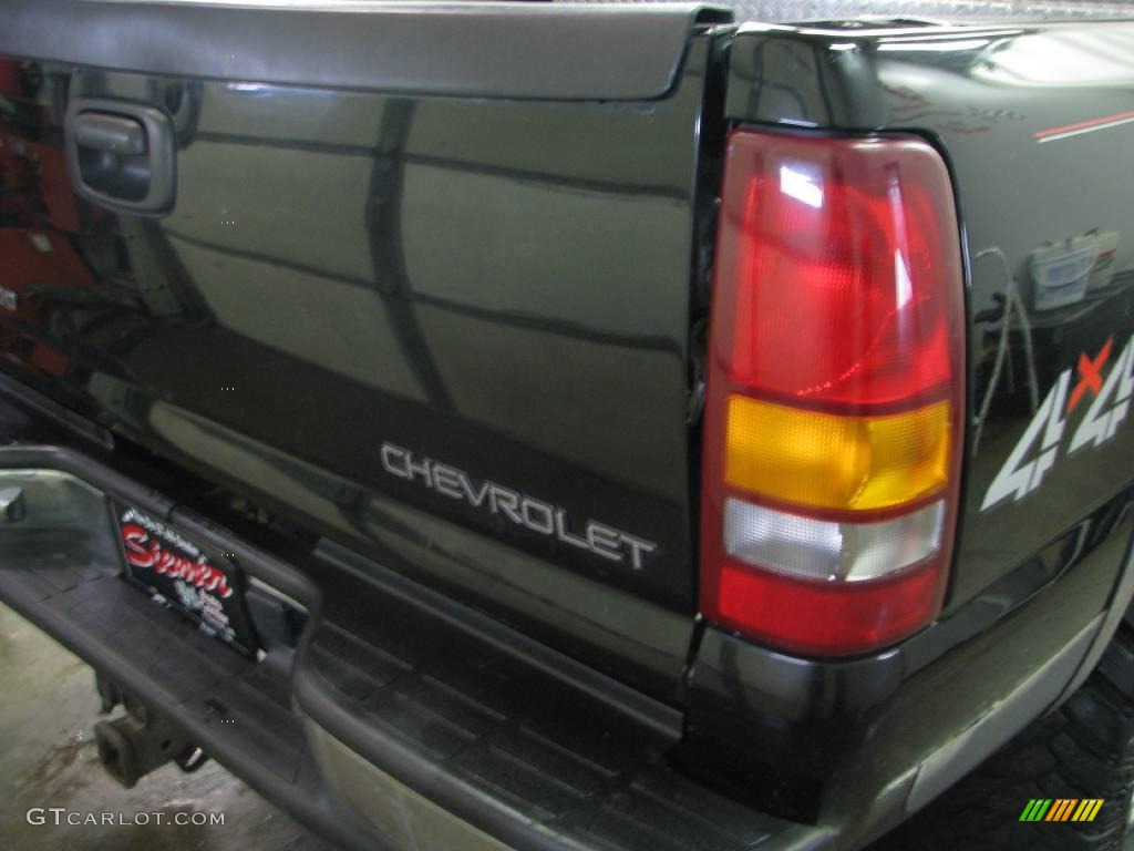 2001 Silverado 2500HD LS Extended Cab 4x4 - Onyx Black / Graphite photo #12