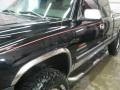 2001 Onyx Black Chevrolet Silverado 2500HD LS Extended Cab 4x4  photo #19