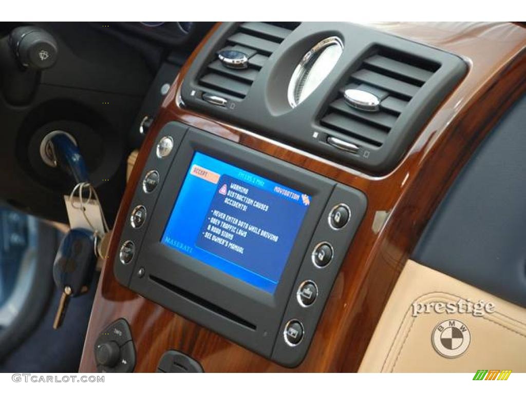 2007 Maserati Quattroporte Standard Quattroporte Model Controls Photo #24937304