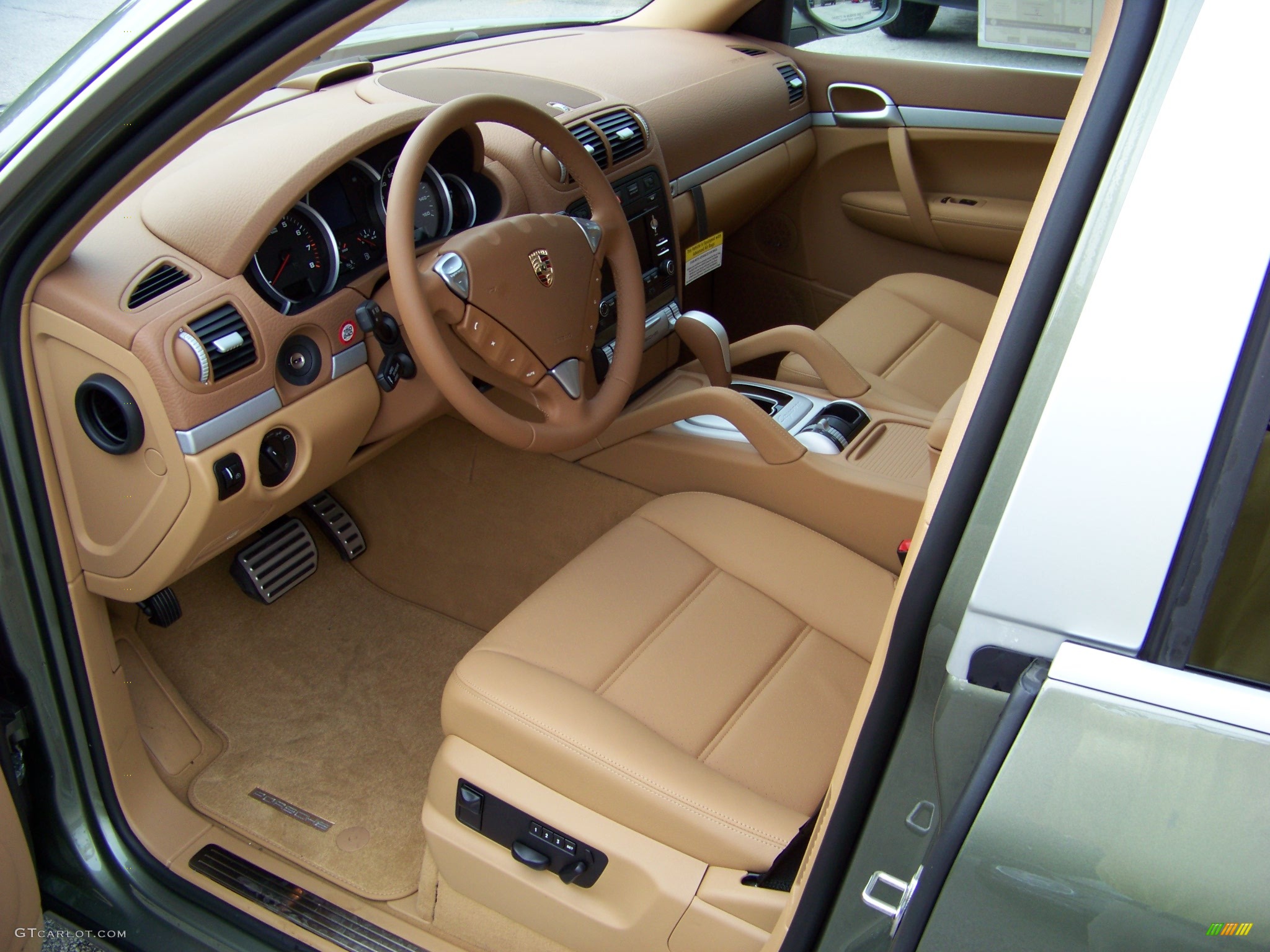 2009 Cayenne S - Olive Green Metallic / Havanna/Sand Beige photo #9