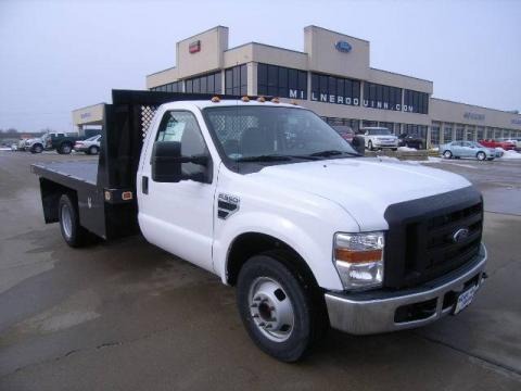 2009 Ford F350 Super Duty XL Regular Cab Dually Chassis Data, Info and Specs