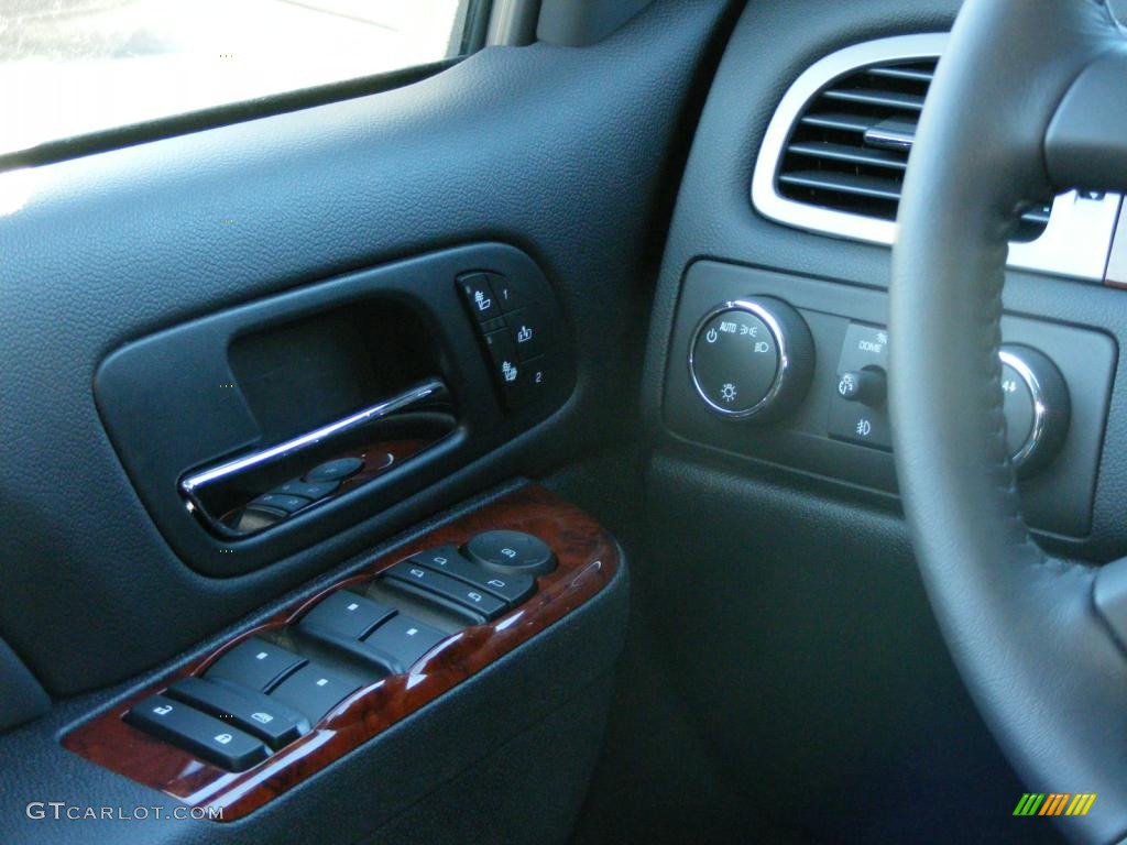 2010 Silverado 1500 LTZ Crew Cab 4x4 - Black / Ebony photo #10