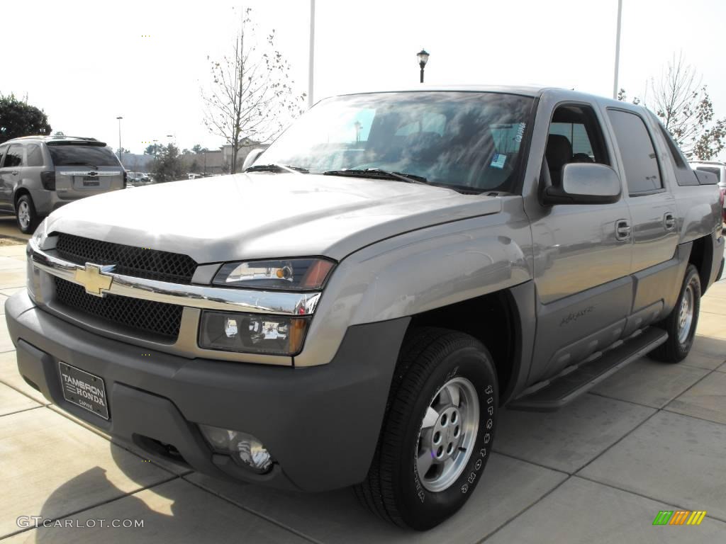 Light Pewter Metallic Chevrolet Avalanche