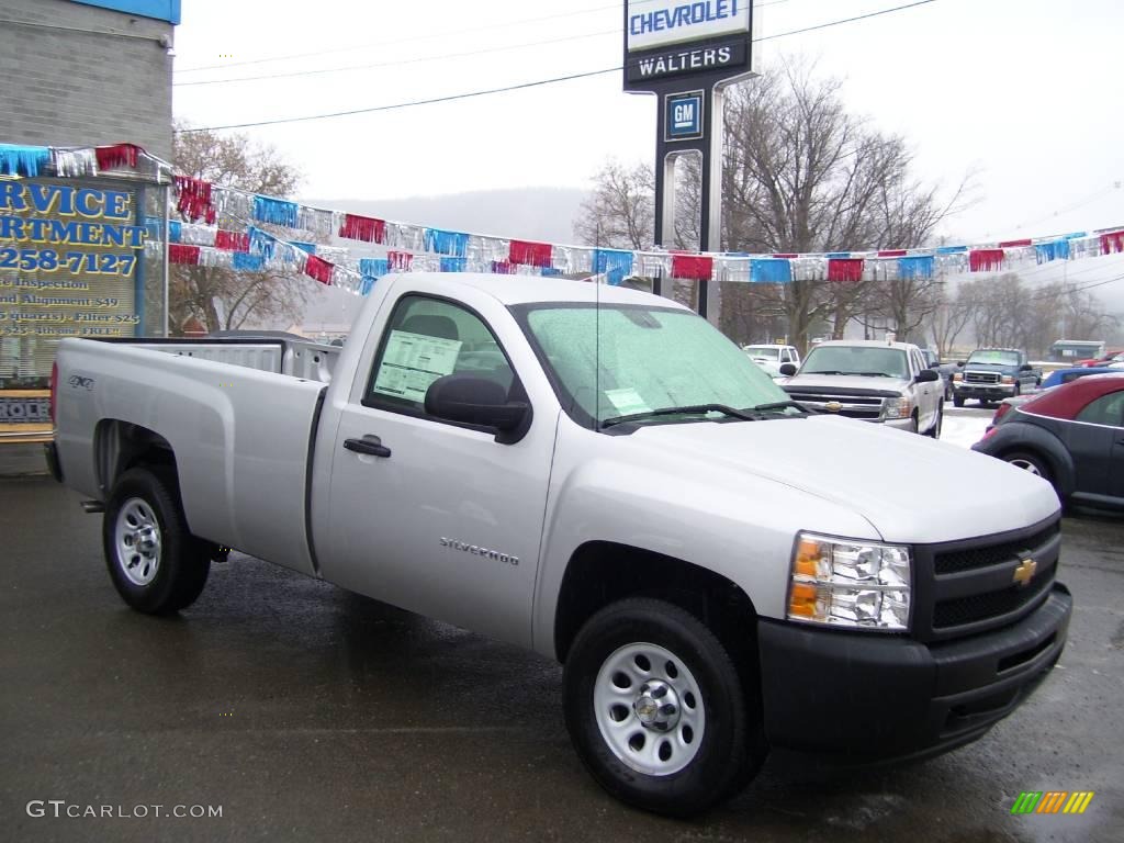 2010 Silverado 1500 Regular Cab 4x4 - Sheer Silver Metallic / Dark Titanium photo #1