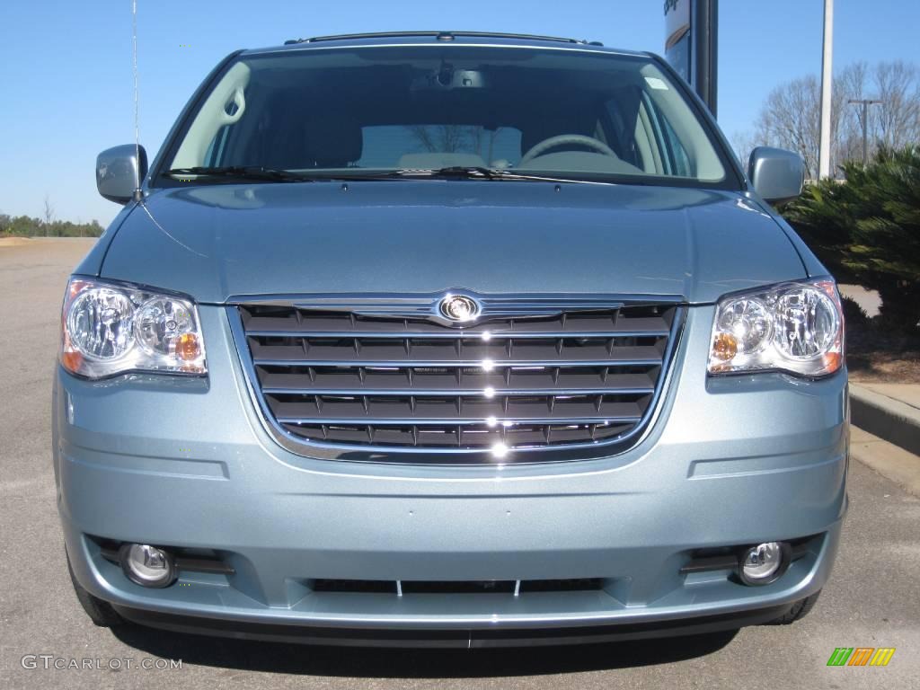 2010 Town & Country Touring - Clearwater Blue Pearl / Medium Slate Gray/Light Shale photo #2