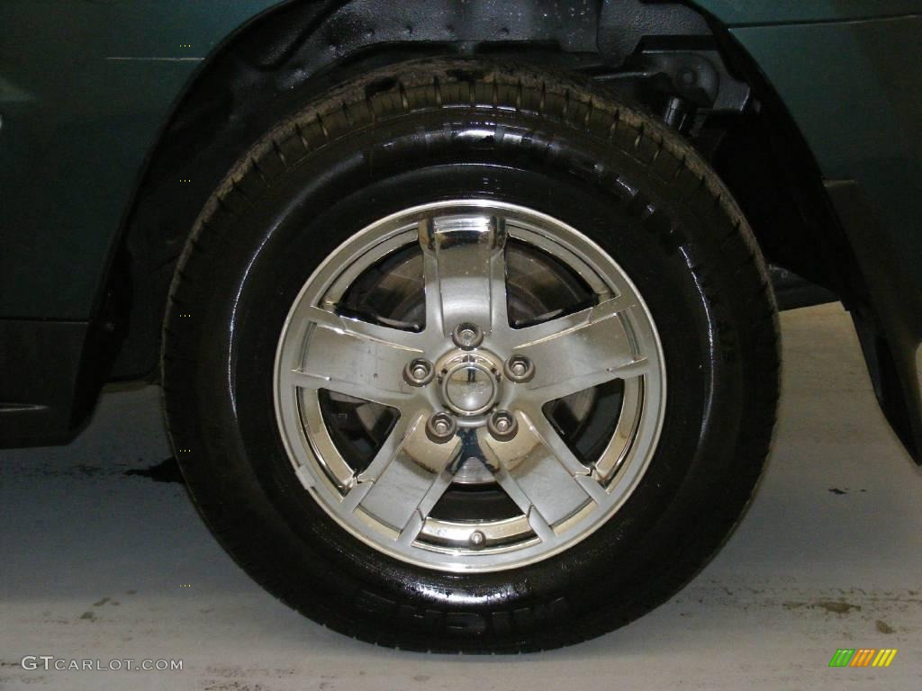 2005 Grand Cherokee Limited 4x4 - Deep Beryl Green Pearl / Dark Khaki/Light Graystone photo #41