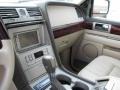 2004 Merlot Red Metallic Lincoln Navigator Luxury 4x4  photo #16