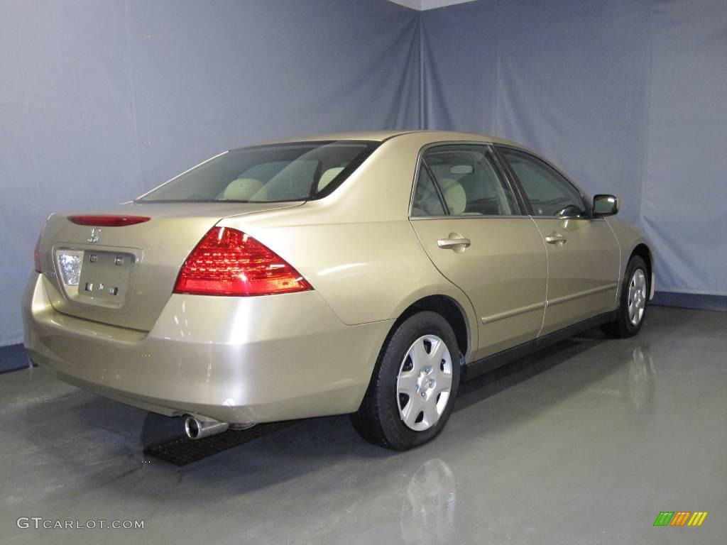 2007 Accord LX Sedan - Desert Mist Metallic / Ivory photo #3