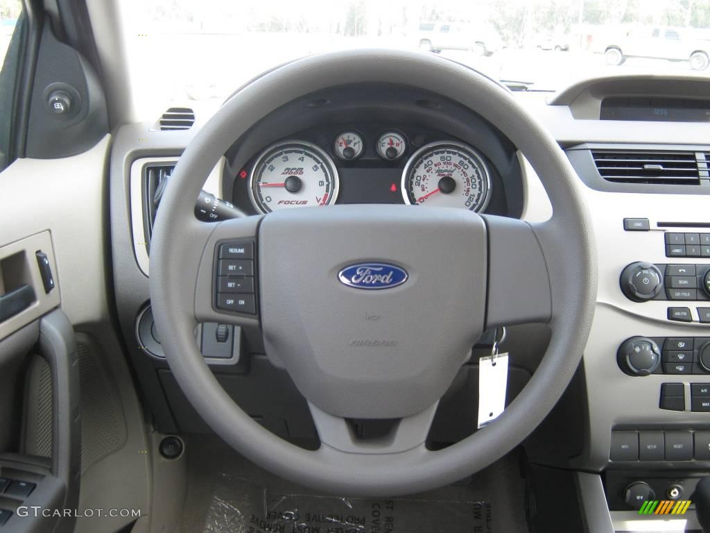 2010 White Suede Ford Focus Se Sedan 24945001 Photo 3