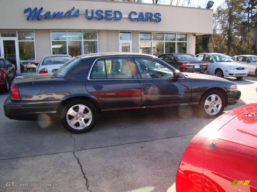 2005 Crown Victoria LX - Midnight Grey Metallic / Light Flint photo #10