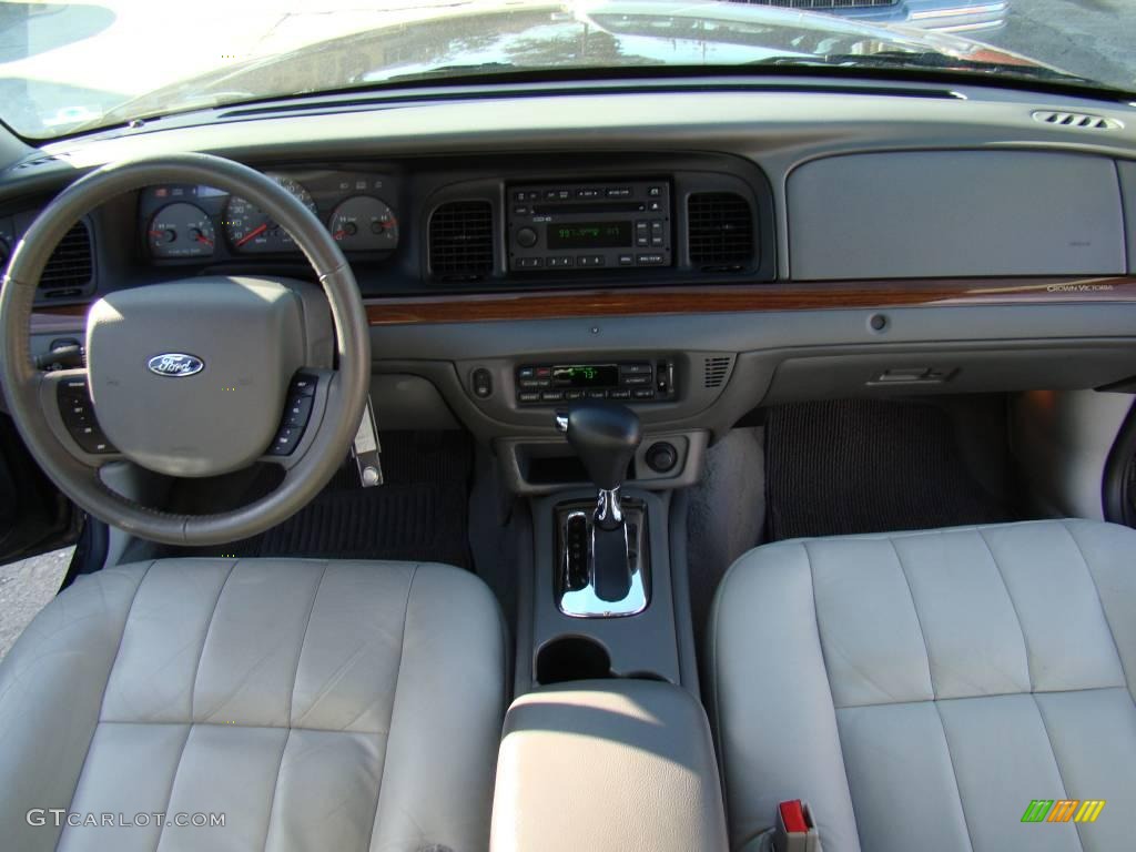 2005 Crown Victoria LX - Midnight Grey Metallic / Light Flint photo #19
