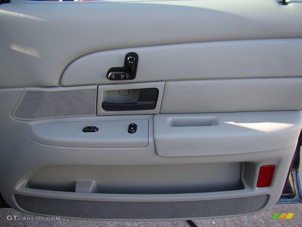 2005 Crown Victoria LX - Midnight Grey Metallic / Light Flint photo #21