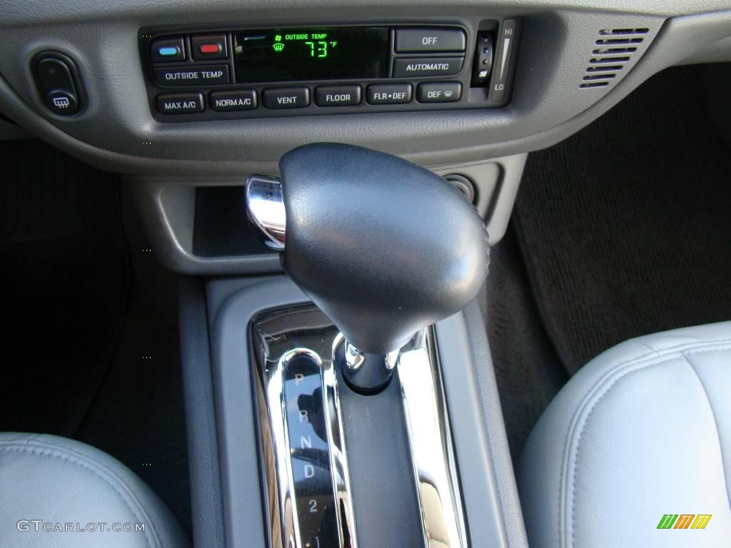 2005 Crown Victoria LX - Midnight Grey Metallic / Light Flint photo #29