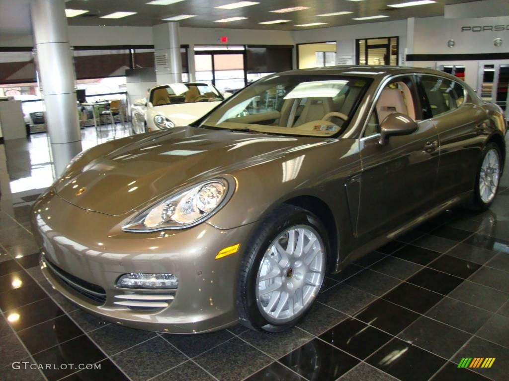 2010 Panamera 4S - Topaz Brown Metallic / Luxor Beige photo #1