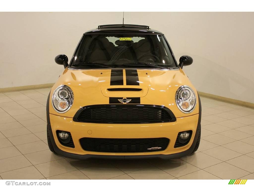 2009 Cooper John Cooper Works Hardtop - Mellow Yellow / Punch Carbon Black Leather photo #2