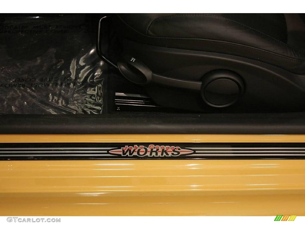 2009 Cooper John Cooper Works Hardtop - Mellow Yellow / Punch Carbon Black Leather photo #10