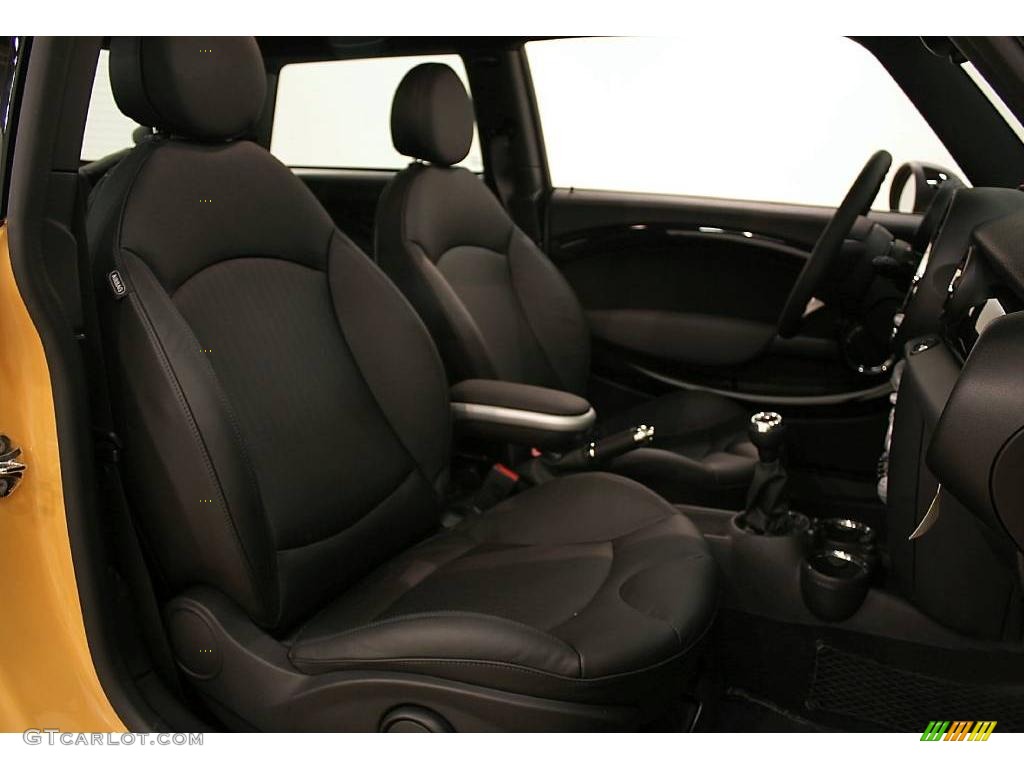 2009 Cooper John Cooper Works Hardtop - Mellow Yellow / Punch Carbon Black Leather photo #21