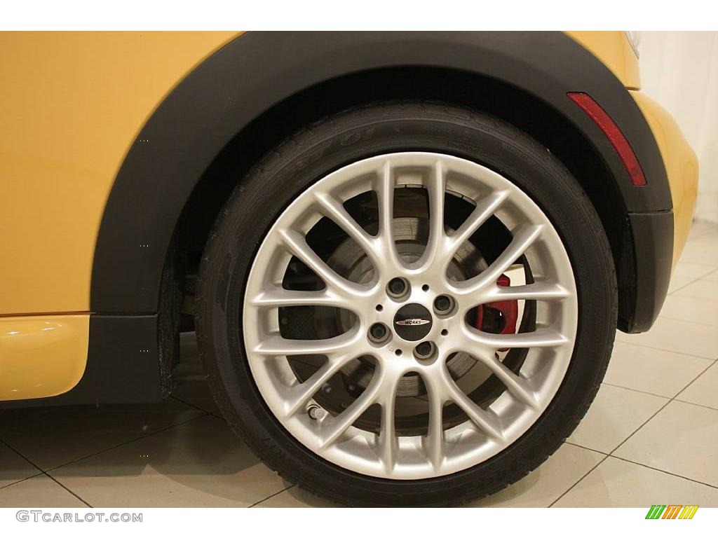 2009 Cooper John Cooper Works Hardtop - Mellow Yellow / Punch Carbon Black Leather photo #30