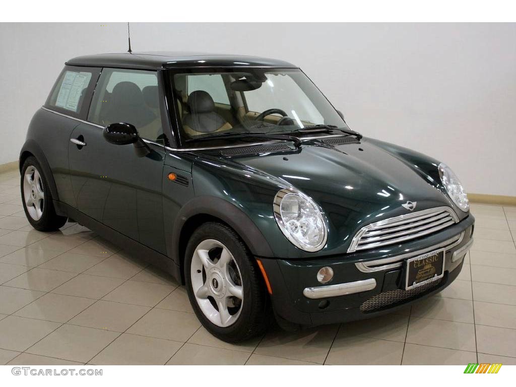 British Racing Green Metallic 2004 Mini Cooper Hardtop Exterior Photo #24981446