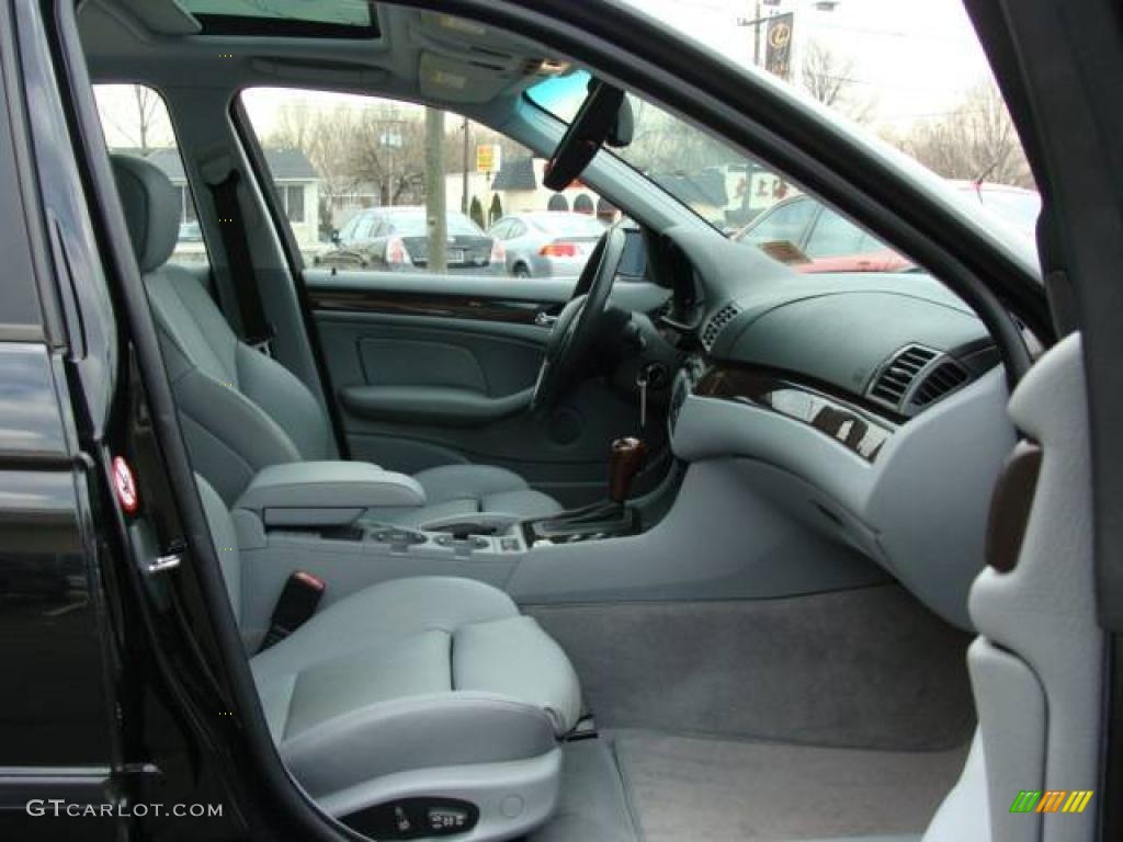 2002 3 Series 325i Sedan - Jet Black / Grey photo #8