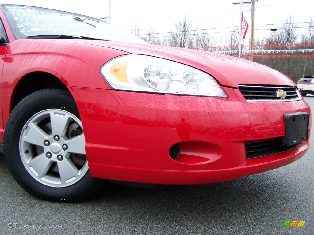 2006 Monte Carlo LT - Victory Red / Ebony photo #2