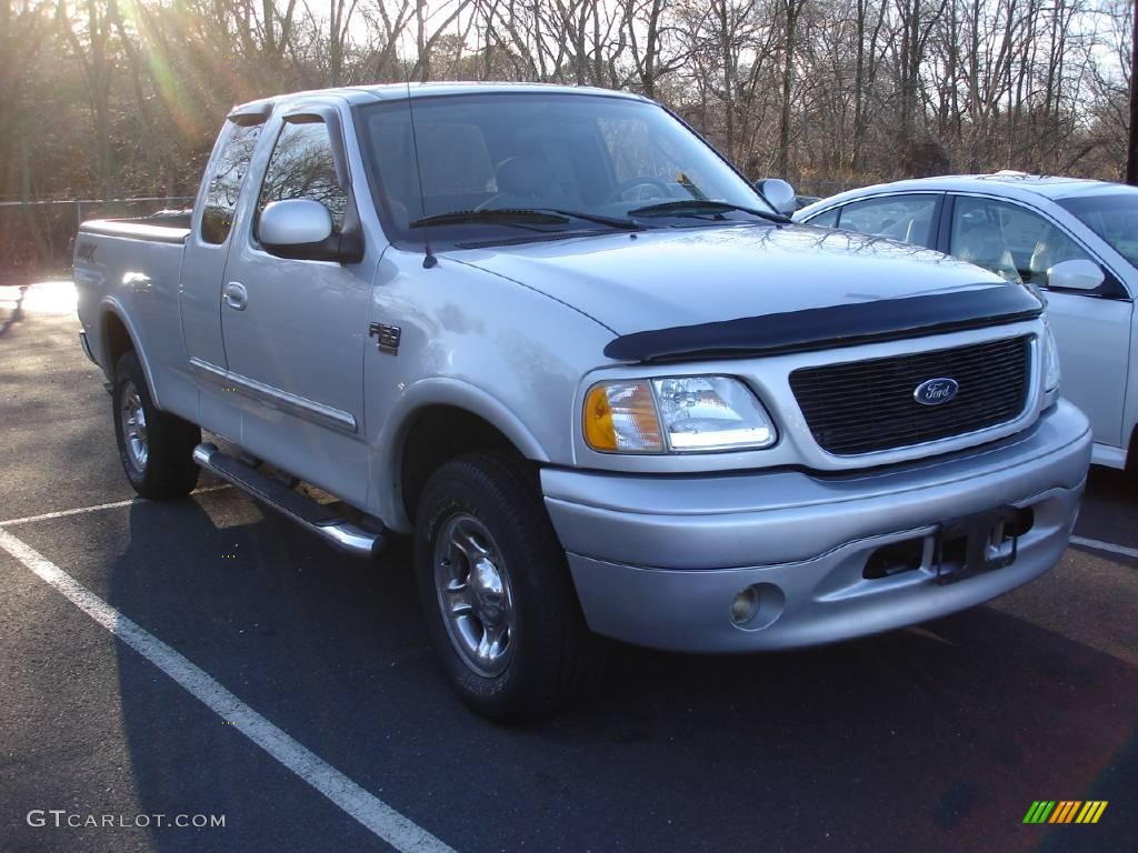 2003 F150 STX SuperCab 4x4 - Silver Metallic / Dark Graphite Grey photo #3