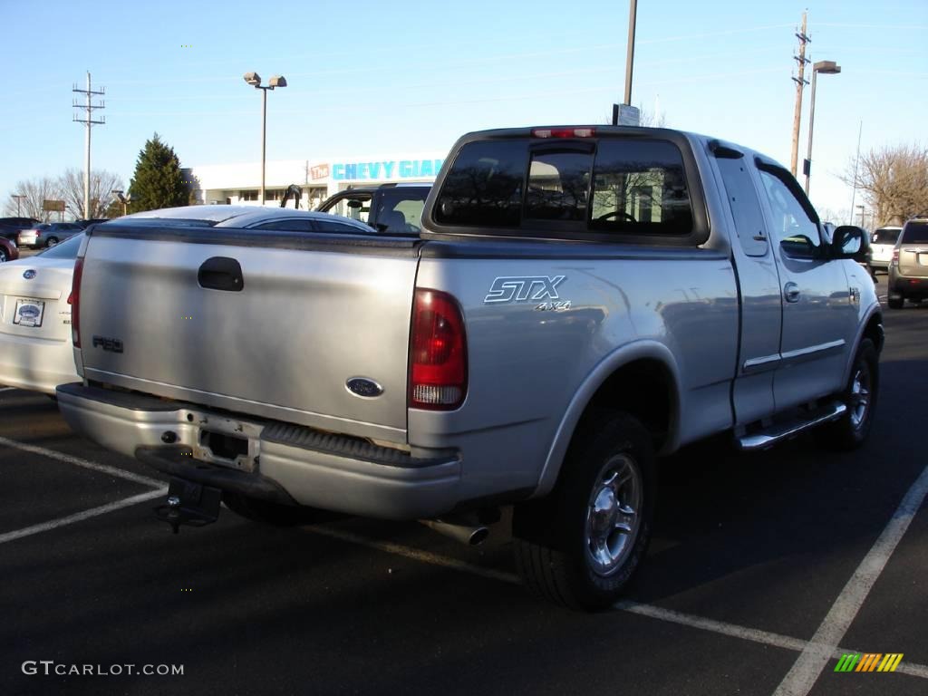2003 F150 STX SuperCab 4x4 - Silver Metallic / Dark Graphite Grey photo #4