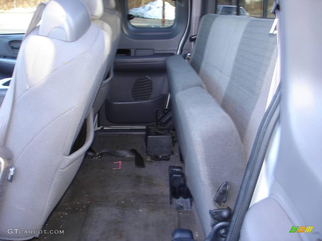 2003 F150 STX SuperCab 4x4 - Silver Metallic / Dark Graphite Grey photo #12