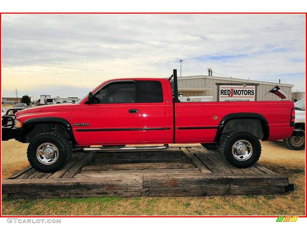 1998 Ram 2500 Laramie Extended Cab 4x4 - Flame Red / Gray photo #2