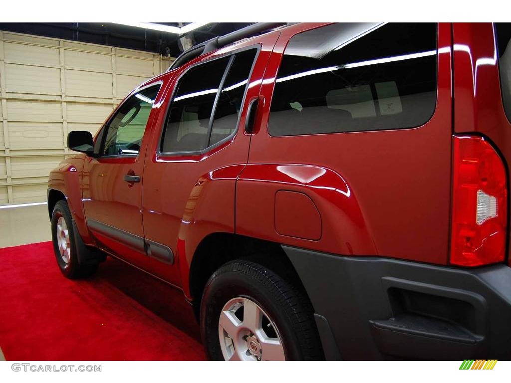 2005 Xterra S - Red Brawn Pearl / Steel/Graphite photo #12